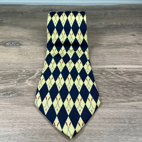 Lands' End Men's Golf Club Diamond Argyle Silk Necktie Preppy Golfcore Style - Picture 2 of 7